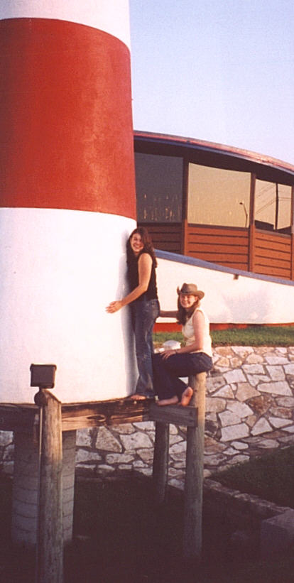 lighthouse1.jpg